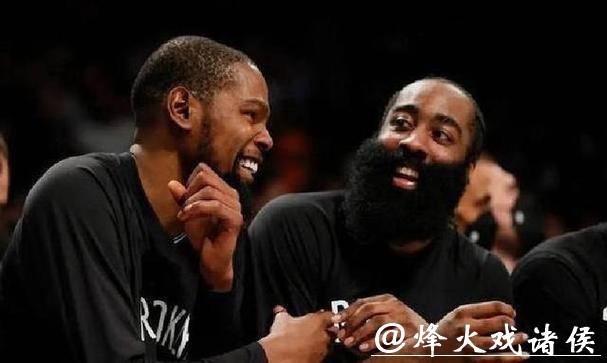 火箭客场108-128惨败快船,哈登下半场爆发风头盖过杜兰特,场上表现完全不是一个级别,两人状态形成鲜明对比引发热议 火箭客场108-128惨败快船,哈登下半场爆发风头盖过杜兰特,场上表现完全不是一个级别,两人状态形成鲜明对比引发热议